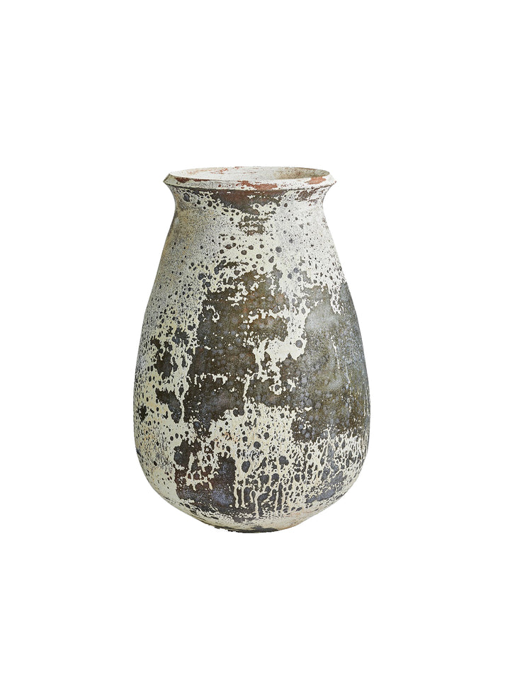 outdoor-pot-planter-balcony-garden-bacardi-trove-collective_copy